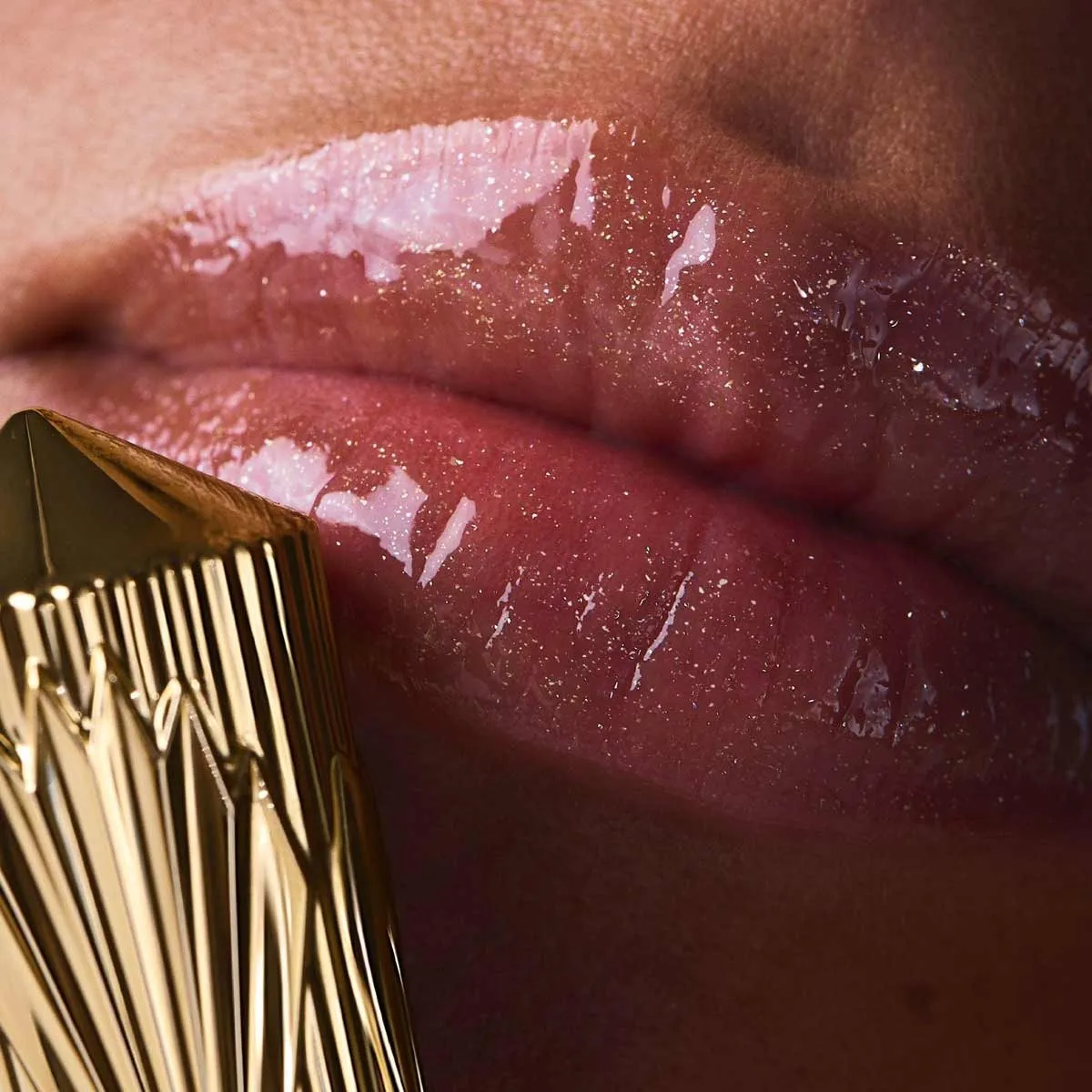 Christian Louboutin Rouge Stiletto Vinyl Gloss – Lip Gloss – Golden Fierce 300V - Beauty - alternate view 4